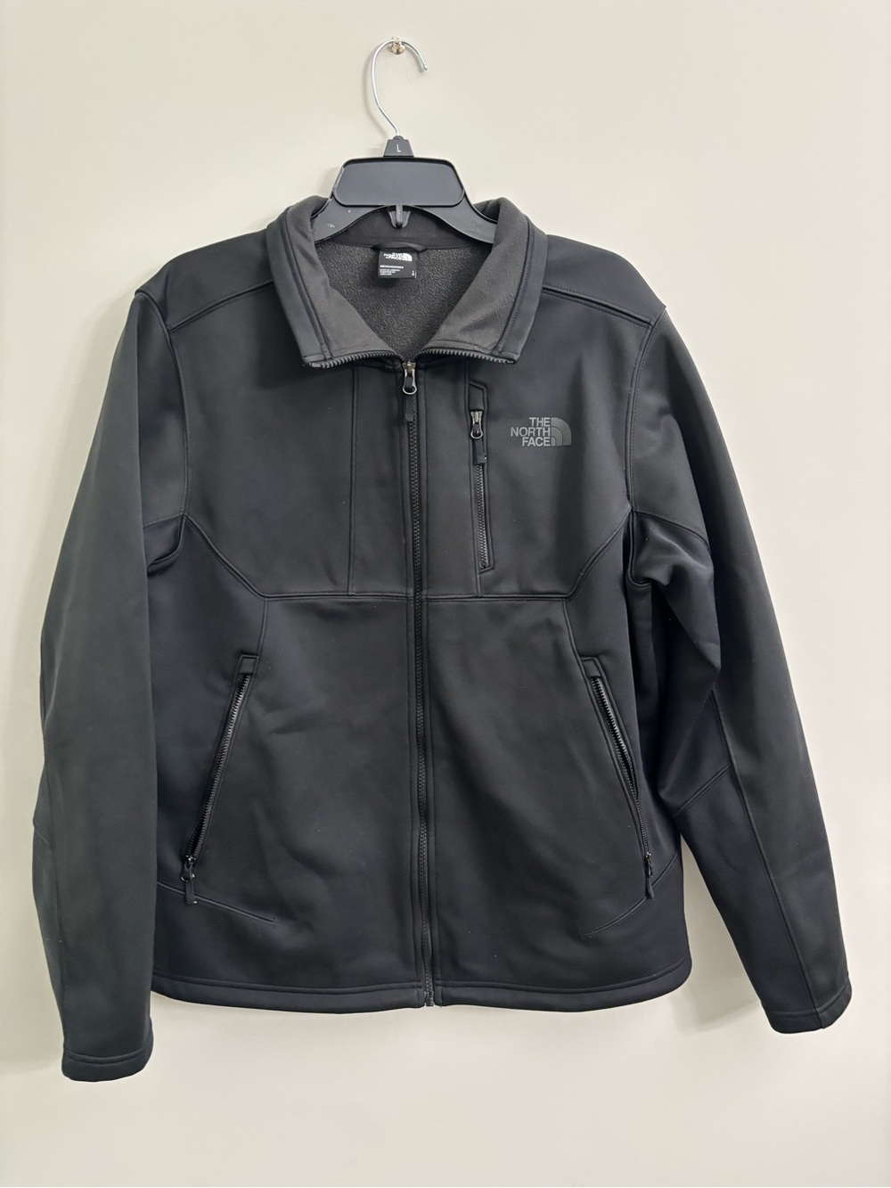 The North Face Men's Black Performance Softshell Jacket